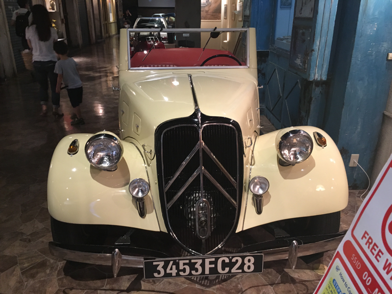 Illustration for article titled Look At This Amazing Collection of Historic Cars Inside A Japanese Shopping Mall